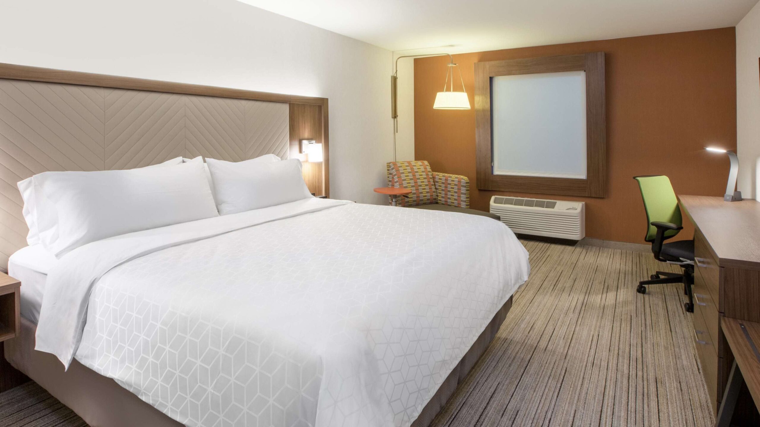 Holiday Inn Express & Suites Bardstown copy